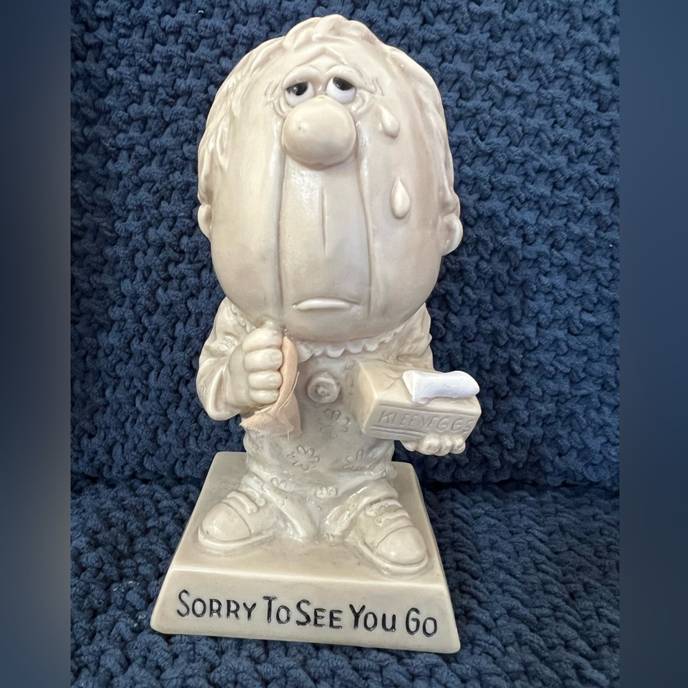 R & W Berries Vintage Figurine